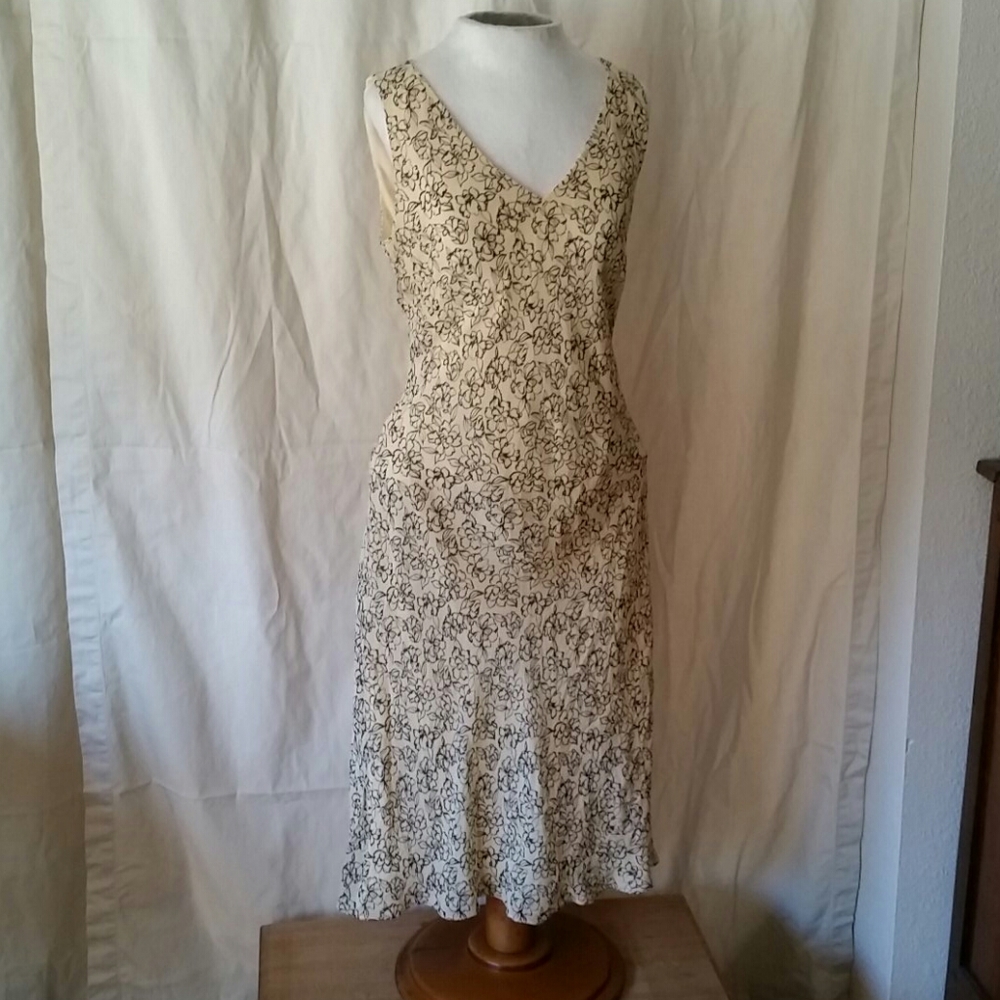 Ann Taylor 100% silk bias cut 8 tan flowered dress